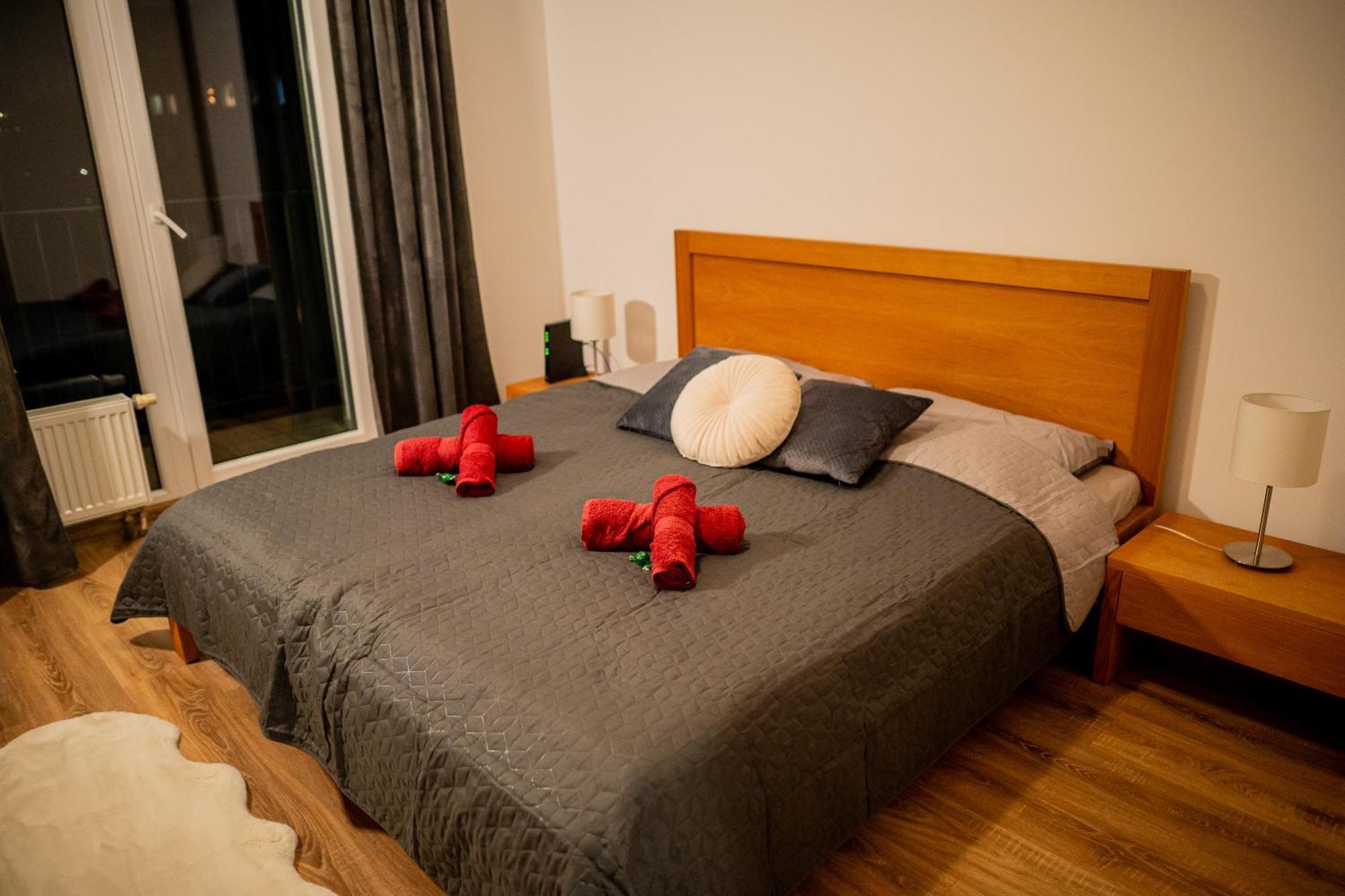 Old Town City Center Apartment 1 - Private Parking Included Košice Εξωτερικό φωτογραφία