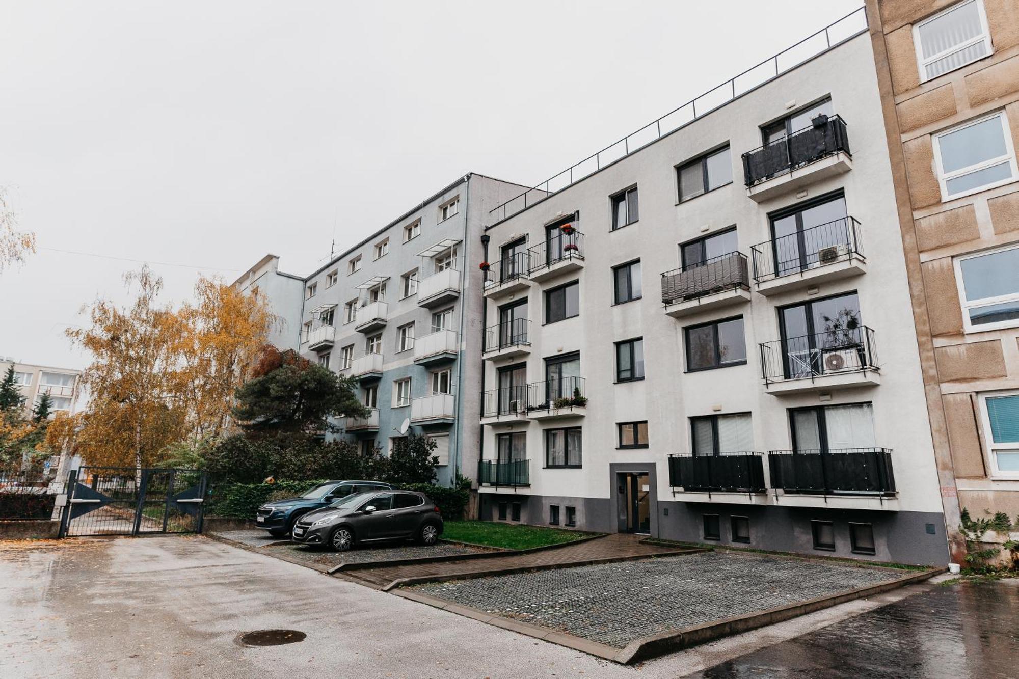 Old Town City Center Apartment 1 - Private Parking Included Košice Εξωτερικό φωτογραφία